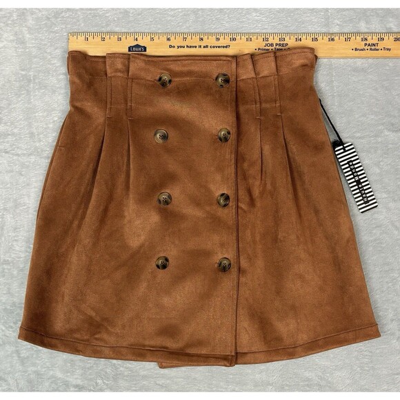 4 For $20 Haute Monde Women’s Size Large Faux Suede Button Front Mini Skirt - Picture 3 of 8